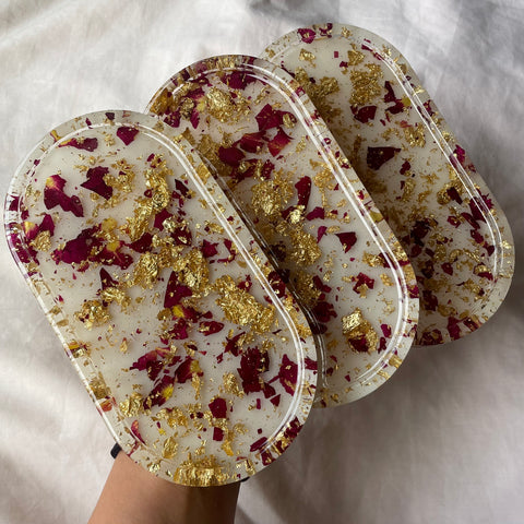 CRUSHED ROSE PETALS — Oval Tray