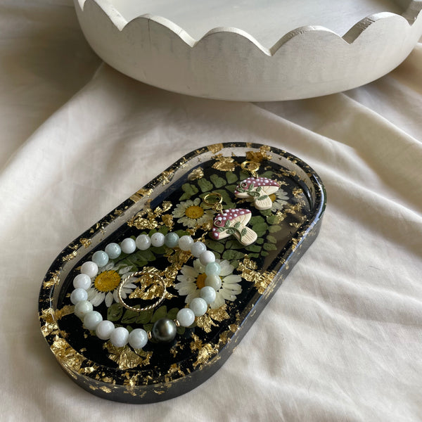 BLACK FLORALS — Oval Tray